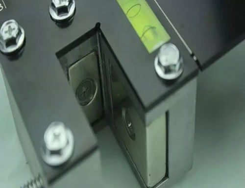 電梯校軌尺