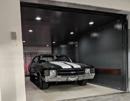 實(shí)拍：國(guó)外汽車電梯
